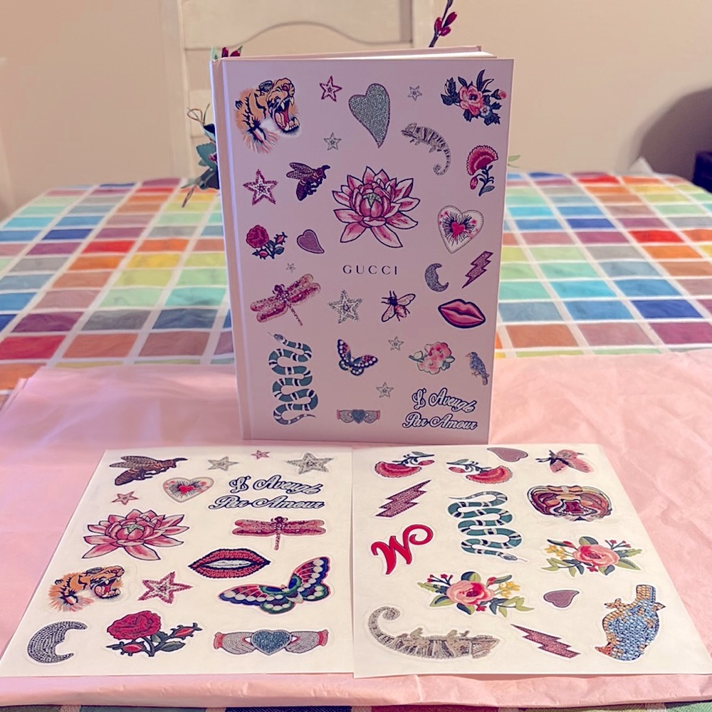 🐝🌸🐝 GUCCI LE NOTEBOOK AND STICKERS 🐝🌸🐝